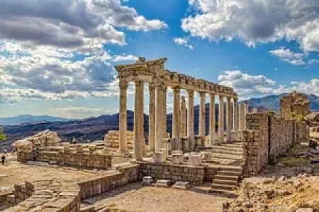 WESTERN TURKEY TOUR – 14 DAYS (ISTANBUL-GALLIPOLI-TROY-PERGAMMON-EPHESUS-PAMUKKALE-BODRUM)